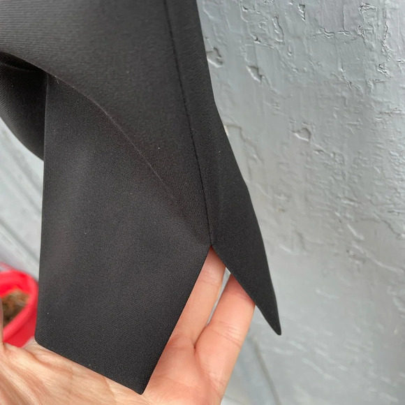 Moschino Cropped Black Flat Front Trousers, Size 6 - Picture 7 of 13